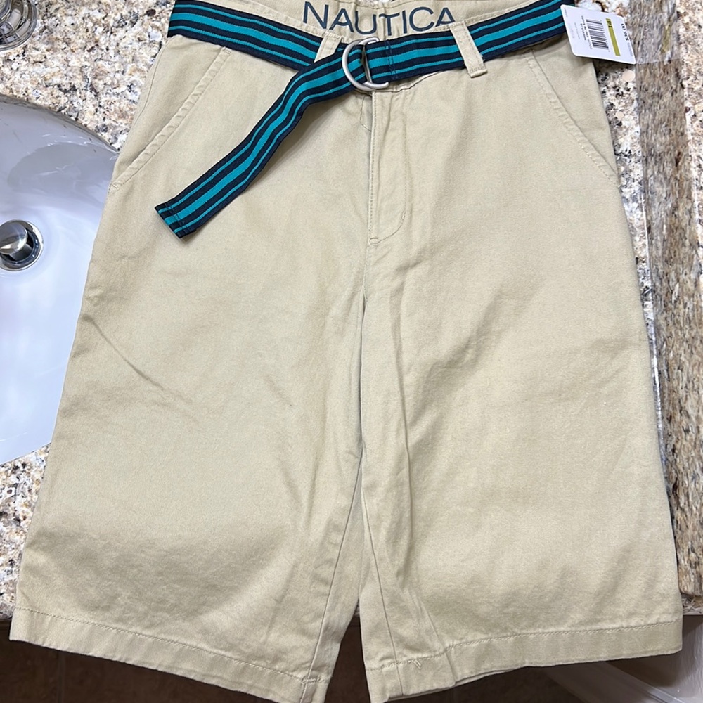 NWT Nautica boy short size 14